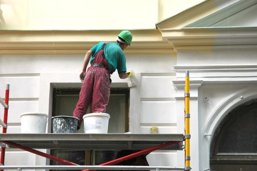 Key Differences Between Interior And Exterior Painting in Syracuse, NY